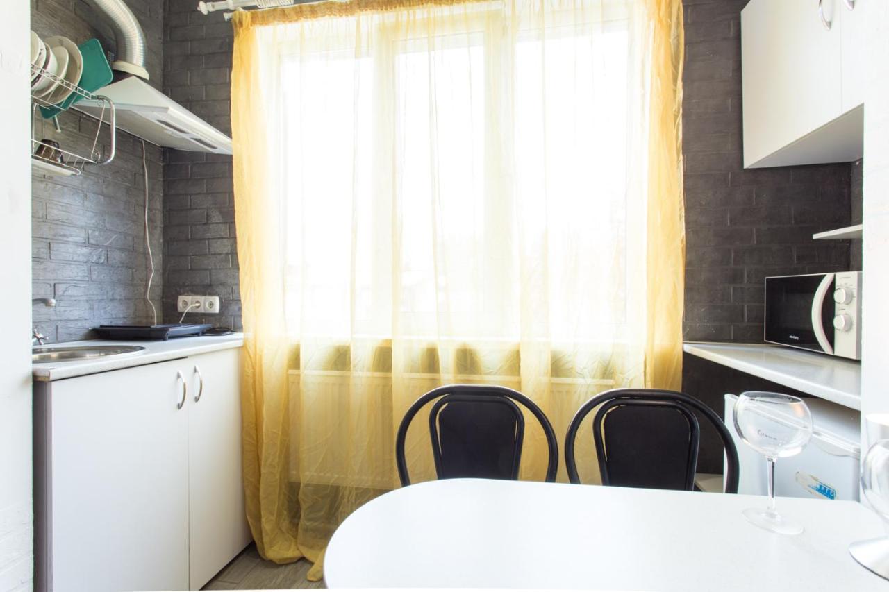 Well Located Studio - Yaroslavska Str. 21 Apartamento Carcóvia Exterior foto