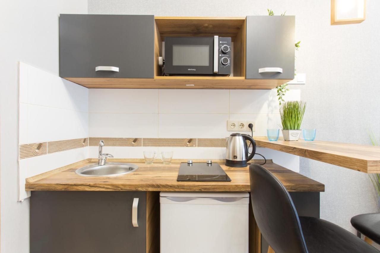 Well Located Studio - Yaroslavska Str. 21 Apartamento Carcóvia Exterior foto