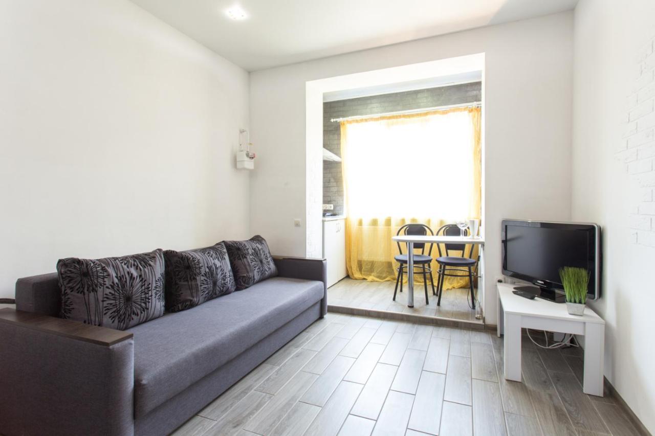 Well Located Studio - Yaroslavska Str. 21 Apartamento Carcóvia Exterior foto
